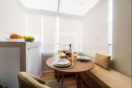 Sala de apartamento para alugar com 1 quarto, 27m² em Vila Olímpia, São Paulo