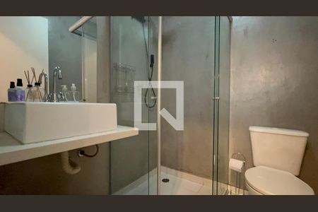 Banheiro de apartamento à venda com 2 quartos, 100m² em Pinheiros, São Paulo