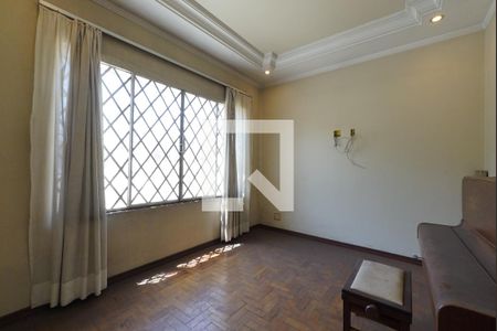 Casa à venda com 3 quartos, 250m² em Vila Monumento, São Paulo