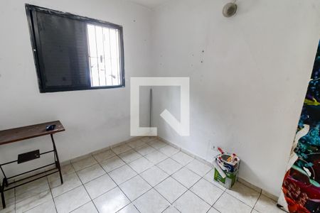 Quarto 2 de apartamento para alugar com 3 quartos, 59m² em Parque Pinheiros, Taboão da Serra