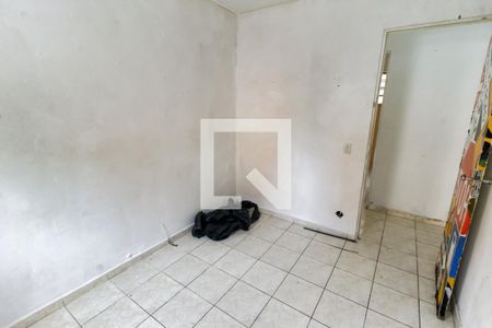 Quarto 1 de apartamento para alugar com 3 quartos, 59m² em Parque Pinheiros, Taboão da Serra