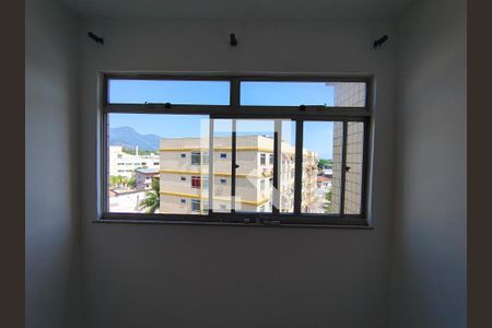 Apartamento para alugar com 2 quartos, 46m² em Taquara, Rio de Janeiro