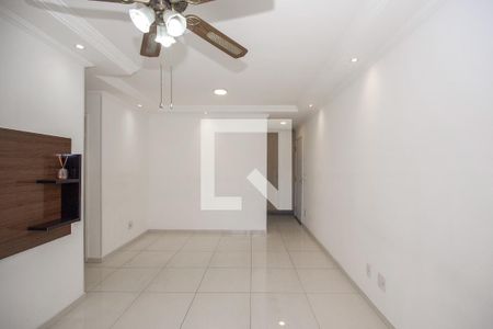 Sala de apartamento para alugar com 3 quartos, 76m² em Jardim Bom Tempo, Taboão da Serra