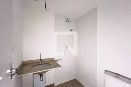 Banheiro de kitnet/studio à venda com 1 quarto, 23m² em Vila Mariana, São Paulo