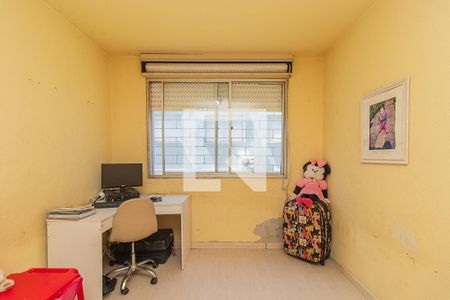 Quarto 1 de apartamento à venda com 3 quartos, 80m² em Santo Antônio, Porto Alegre