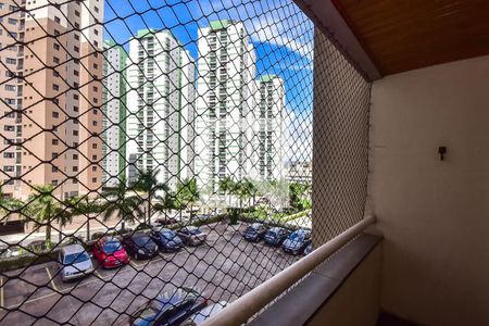 Varanda de apartamento para alugar com 2 quartos, 78m² em Chácara Agrindus, Taboão da Serra