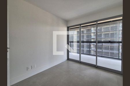 Quarto  de apartamento para alugar com 2 quartos, 85m² em Recreio dos Bandeirantes, Rio de Janeiro