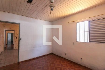 Casa para alugar com 4 quartos, 135m² em Parque Sao Rafael, São Paulo