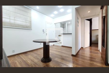 Sala de apartamento para alugar com 2 quartos, 72m² em Boqueirão, Santos