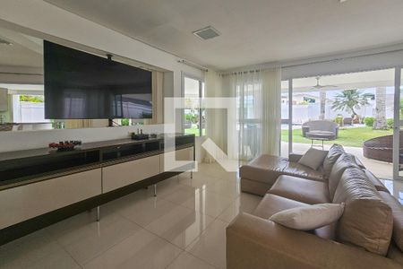 Apartamento para alugar com 6 quartos, 700m² em Jardim Acapulco, Guarujá