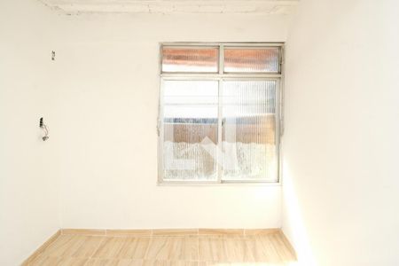Quarto de casa para alugar com 1 quarto, 29m² em Coréia, Mesquita