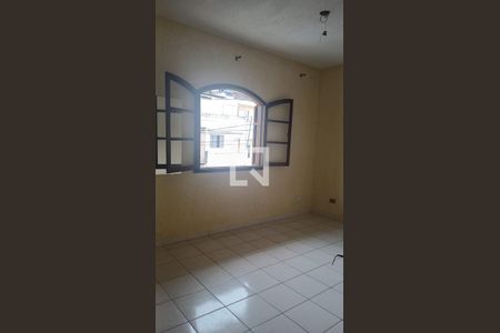 Casa para alugar com 3 quartos, 100m² em Campo Grande, São Paulo