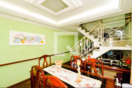 Casa à venda com 3 quartos, 234m² em Parque Renato Maia, Guarulhos