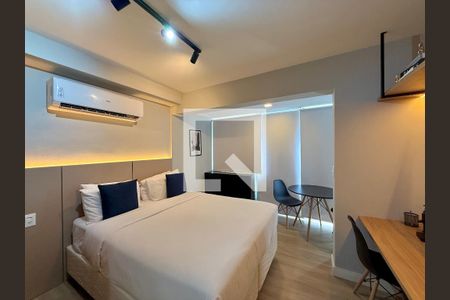 Quarto  de kitnet/studio para alugar com 0 quarto, 24m² em Cidade Monções, São Paulo