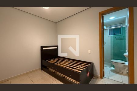 Suíte 1 com armário de apartamento para alugar com 3 quartos, 84m² em Águas Claras, Brasília