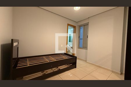 Suíte 1 com armário de apartamento para alugar com 3 quartos, 84m² em Águas Claras, Brasília