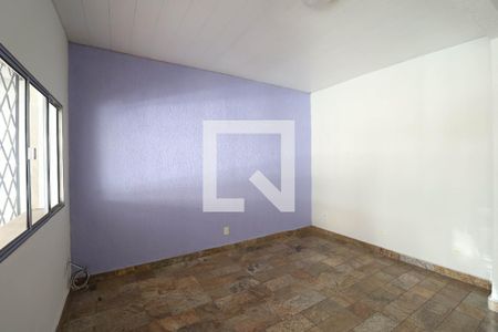 Casa à venda com 5 quartos, 190m² em Vila Constança, São Paulo