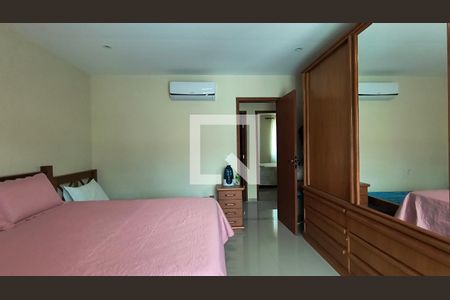 Suíte  de casa de condomínio à venda com 4 quartos, 200m² em Vargem Grande, Rio de Janeiro