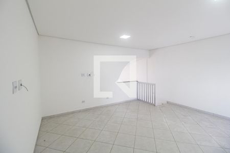Sala  de casa para alugar com 1 quarto, 90m² em Jardim Silveira, Barueri