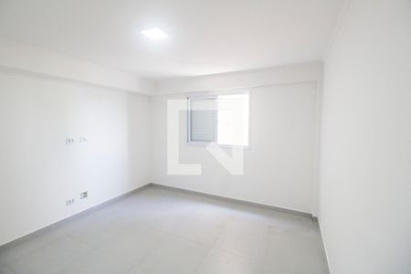 Quarto de casa para alugar com 1 quarto, 70m² em Jardim Silveira, Barueri