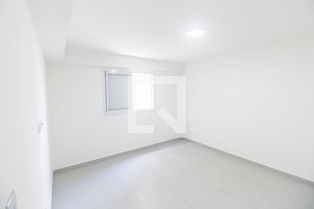 Quarto de casa para alugar com 1 quarto, 70m² em Jardim Silveira, Barueri