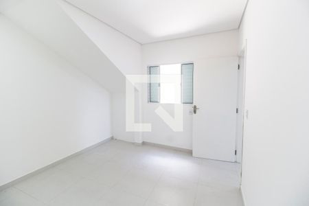 Quarto de casa para alugar com 1 quarto, 70m² em Jardim Silveira, Barueri