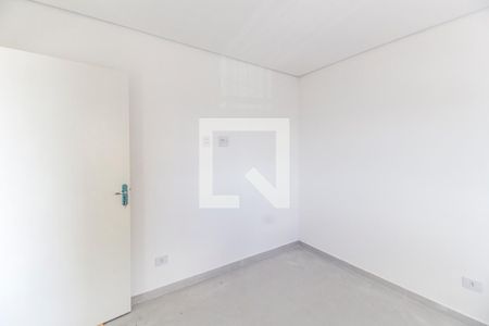 Quarto de casa para alugar com 1 quarto, 70m² em Jardim Silveira, Barueri
