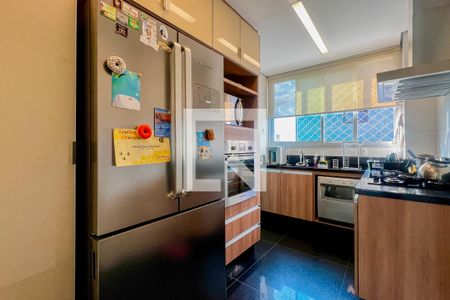 Apartamento à venda com 3 quartos, 200m² em Serra, Belo Horizonte