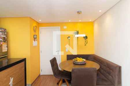 Sala de apartamento à venda com 2 quartos, 47m² em Vila Carmosina, São Paulo