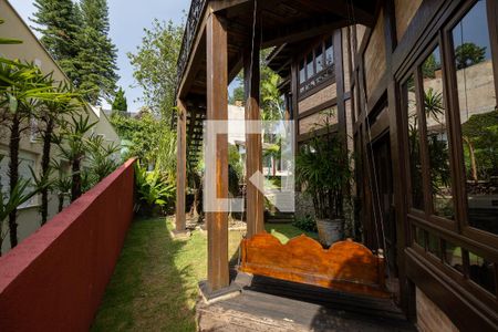 Quintal de casa de condomínio para alugar com 4 quartos, 800m² em Morada dos Pássaros, Barueri