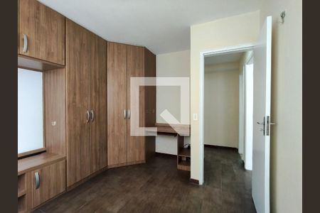 Quarto 1 de apartamento para alugar com 2 quartos, 44m² em Santo Cristo, Rio de Janeiro