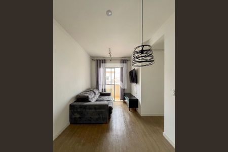 Sala de apartamento para alugar com 2 quartos, 47m² em Parque Fongaro, São Paulo
