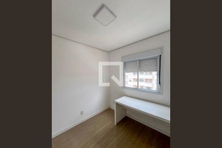 Quarto 2 de apartamento para alugar com 2 quartos, 47m² em Parque Fongaro, São Paulo