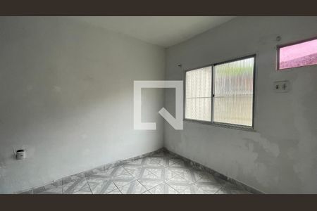 Quarto 1 de casa para alugar com 2 quartos, 55m² em Tauá, Rio de Janeiro