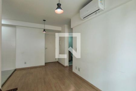 Sala de apartamento para alugar com 2 quartos, 55m² em Pechincha, Rio de Janeiro