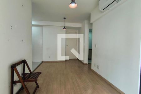 Sala de apartamento para alugar com 2 quartos, 55m² em Pechincha, Rio de Janeiro