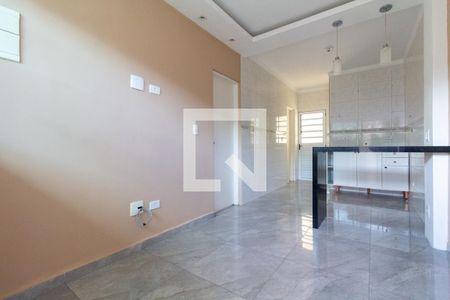 Sala e Cozinha de apartamento à venda com 2 quartos, 40m² em Vila Rio Branco, São Paulo