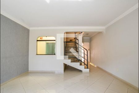 Sala de casa à venda com 3 quartos, 220m² em Jardim Las Vegas, Santo André