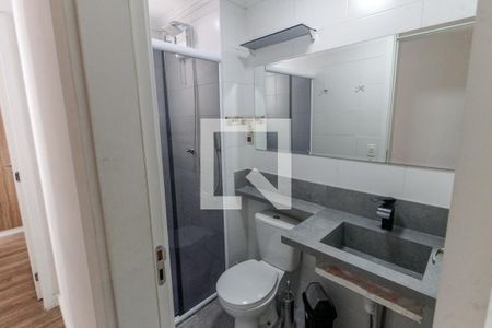 Banheiro de apartamento para alugar com 2 quartos, 43m² em Jardim Helga, São Paulo