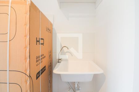 Sala / Cozinha / Lavanderia de apartamento para alugar com 1 quarto, 27m² em Vila Butantã, São Paulo