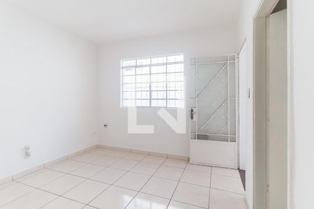 Casa para alugar com 4 quartos, 126m² em Jardim Santa Carolina, Mogi das Cruzes