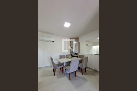 Sala de apartamento para alugar com 3 quartos, 98m² em Canto do Forte, Praia Grande