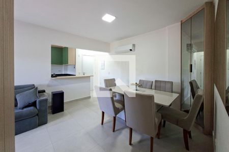 Sala de apartamento para alugar com 3 quartos, 98m² em Canto do Forte, Praia Grande