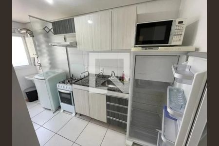 Cozinha  de apartamento para alugar com 3 quartos, 69m² em Passo d’Areia, Porto Alegre