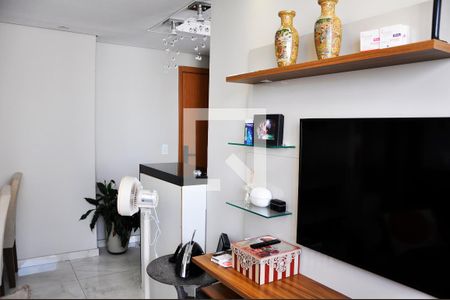 Detalhe - Sala e Sala de Jantar de apartamento para alugar com 2 quartos, 55m² em Jardim Iris, São Paulo