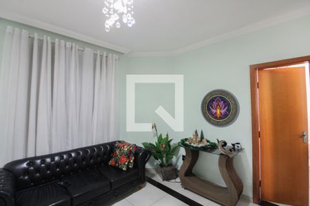 Sala de casa de condomínio à venda com 3 quartos, 140m² em São Benedito, Belo Horizonte