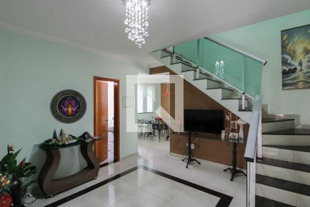 Sala de casa de condomínio à venda com 3 quartos, 140m² em São Benedito, Belo Horizonte