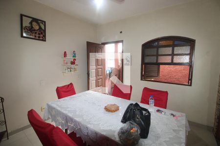 Sala de casa para alugar com 2 quartos, 72m² em Engenheiro Leal, Rio de Janeiro