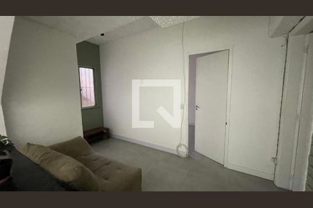 Sala 3 de casa para alugar com 7 quartos, 356m² em Jardim Guanabara, Rio de Janeiro