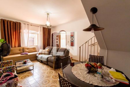 Sala de casa à venda com 3 quartos, 220m² em Vila Galvão, Guarulhos